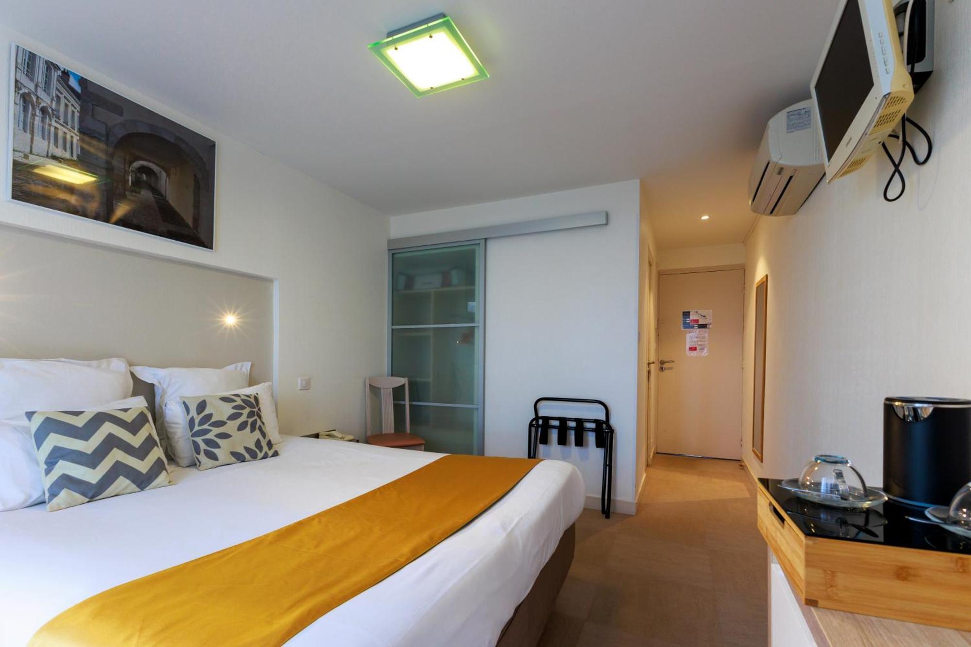 Logis Hotel Le Rochelois Λα Ροσέλ Εξωτερικό φωτογραφία