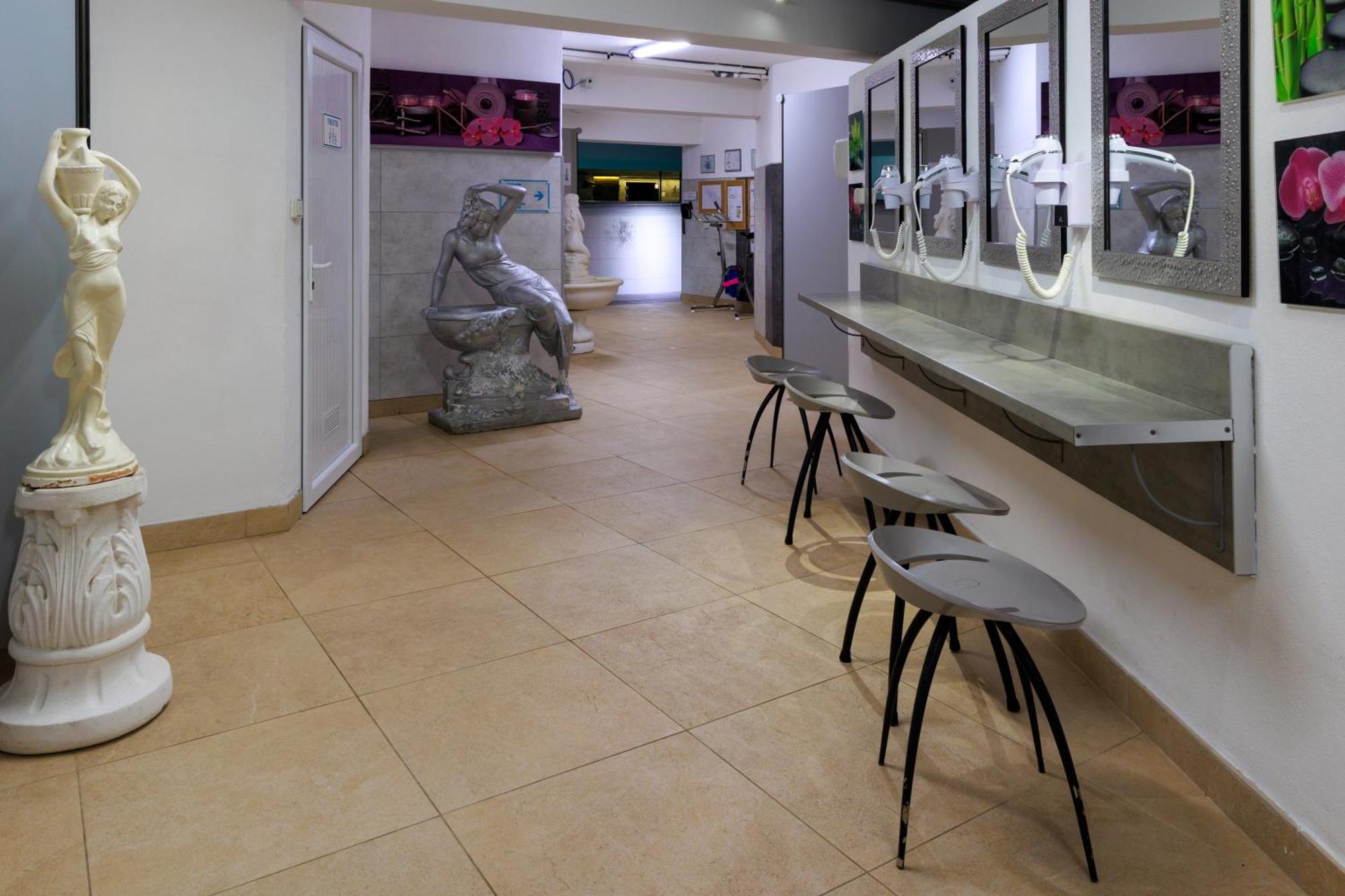 Logis Hotel Le Rochelois Λα Ροσέλ Εξωτερικό φωτογραφία